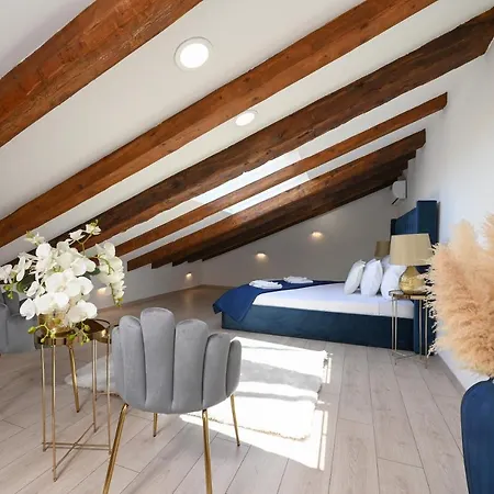 Royal Primera Апартаменты